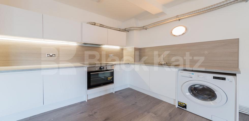 			NEW INSTRUCTION!, 3 Bedroom, 1 bath, 1 reception Apartment			 SPRINGFIELD HOUSE LOFTS-TYSSEN STREET, DALSTON E8